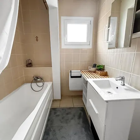 Grande Maison Familiale A Deux Pas De La 펜션 *